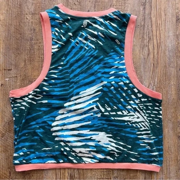 FREE PEOPLE love crop TANK - Picture 6 of 8